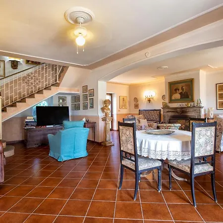 Villa Sardinia Re - Donna Beatrice