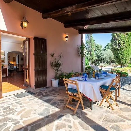 Villa Sardinia Re - Donna Beatrice