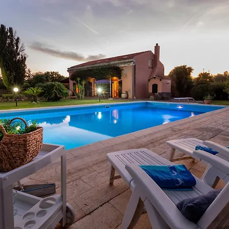 Sardinia Re - Donna Beatrice Villa Alghero