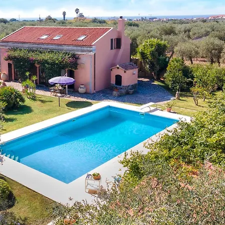 Sardinia Re - Donna Beatrice *