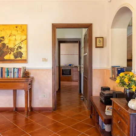 Sardinia Re - Donna Beatrice * Alghero