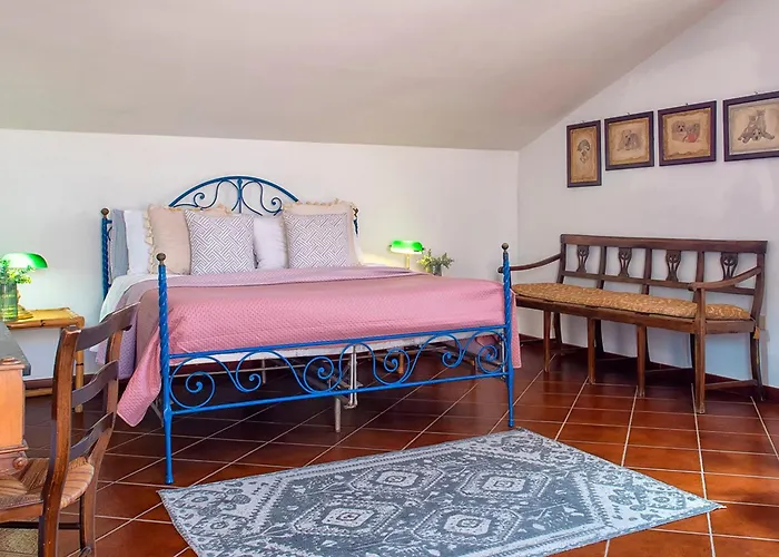 Sardinia Re - Donna Beatrice Alghero